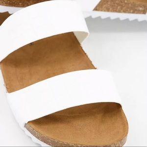 South Beach double strap slider in white croc